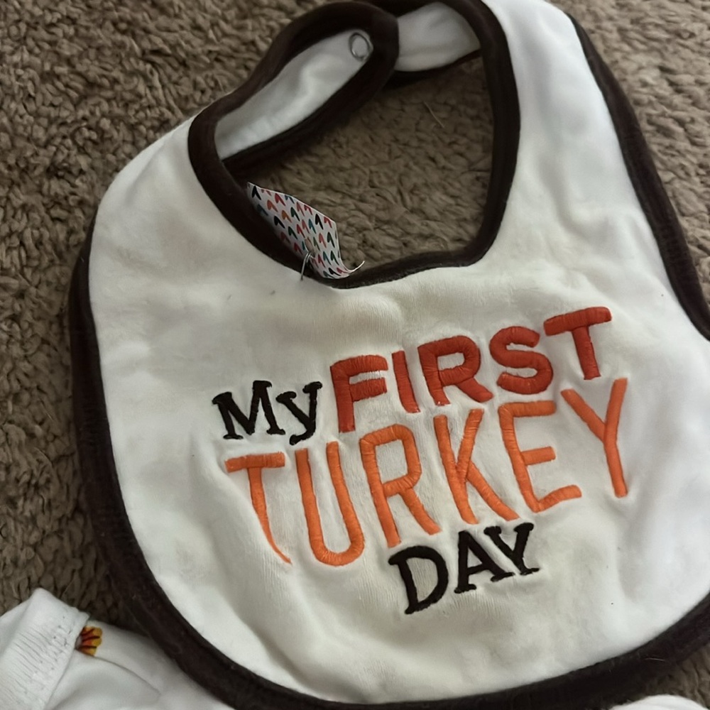 Baby Thanksgiving bundle - Picture 4 of 4